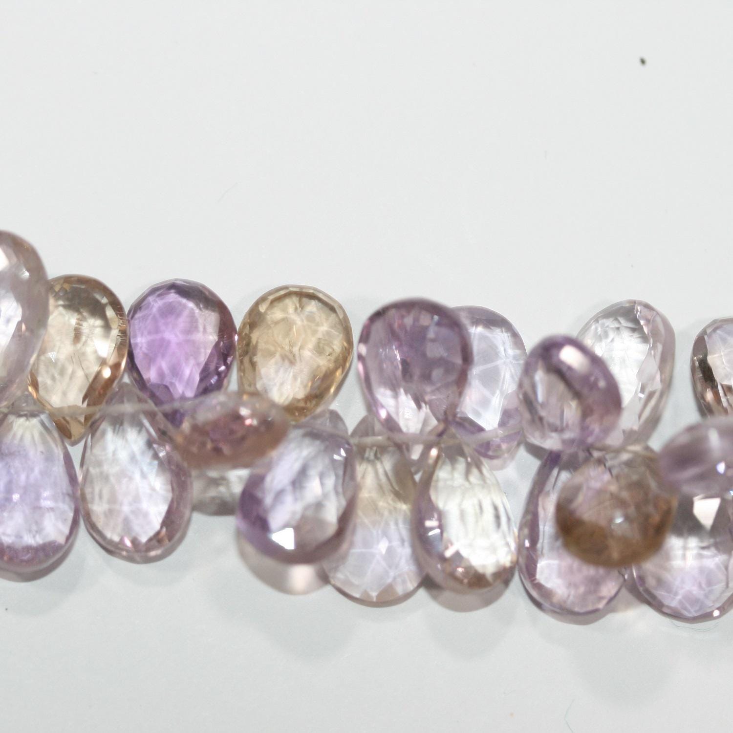 Cuentas de gota facetadas de amatista de 5" de largo, 12 x 9 mm, hilo de 11 cm.