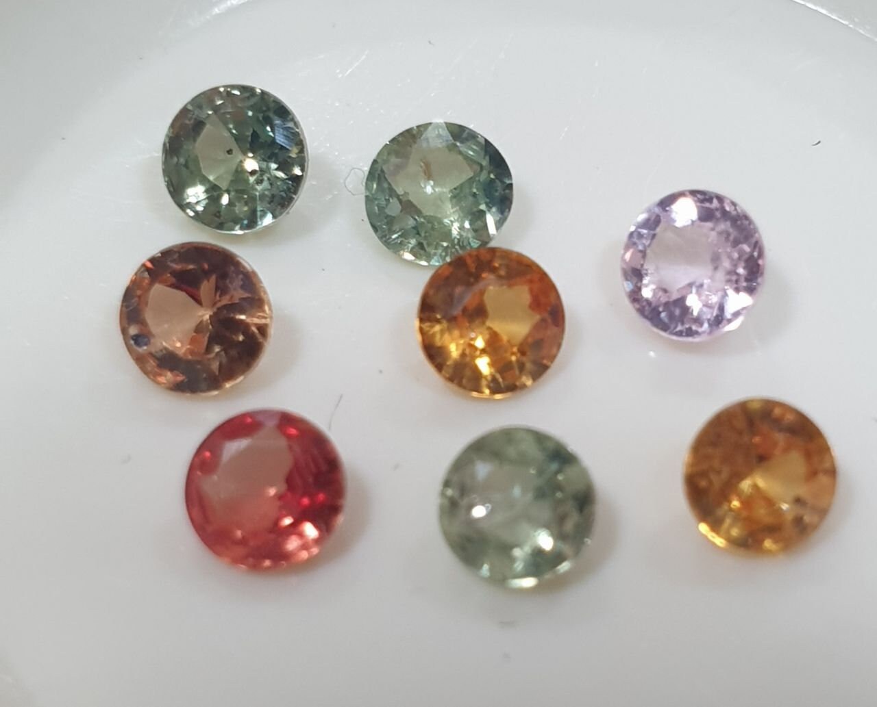 Lot de saphirs multicolores à facettes rondes de 3,5 mm (8 pièces) - Pierres précieuses en vrac - Prix de gros - Gemmes naturelles