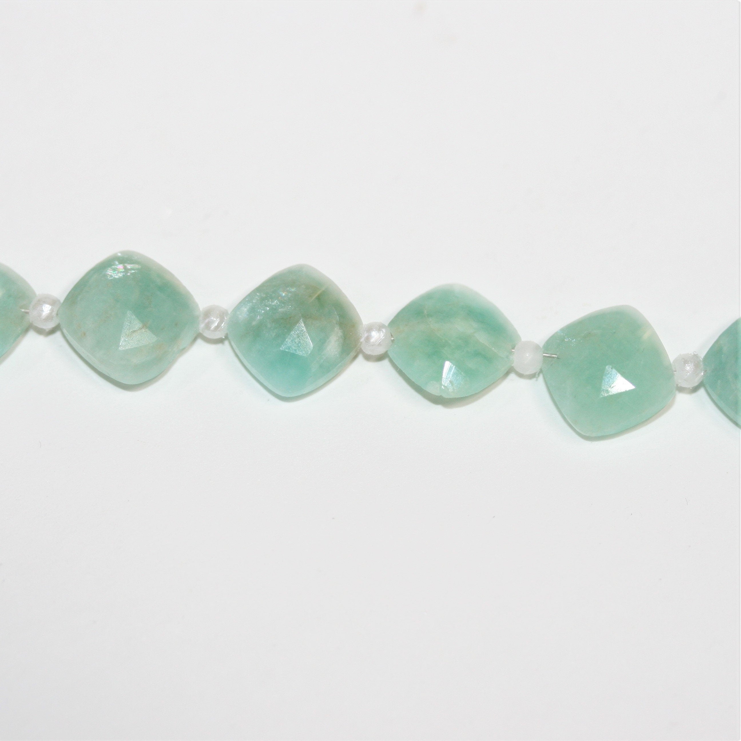 Cuentas de diamante facetado de amazonita de 8" de St., 10 mm, hilo de 21 cm.