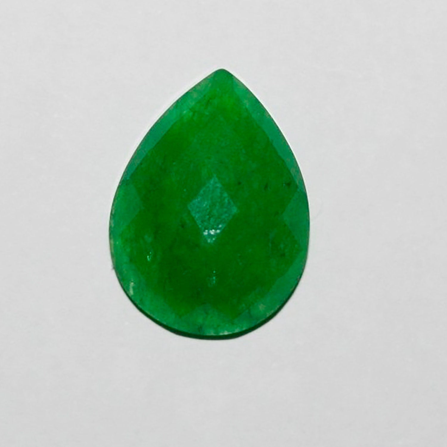 Lote de 6 cabujones de cuarzo verde facetados de 20 x 15 mm. (6 piezas)