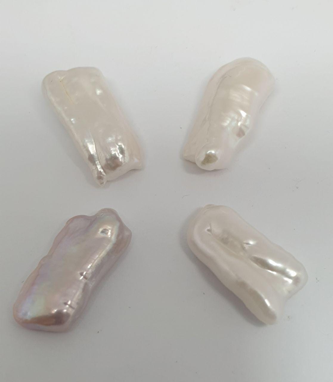 Lot de 4 perles de culture Biwa d'eau douce multicolores, non percées, de qualité supérieure, de 19 à 22 mm. - Perle naturelle - Boucles d'oreilles en perles - À sertir - Perles naturelles