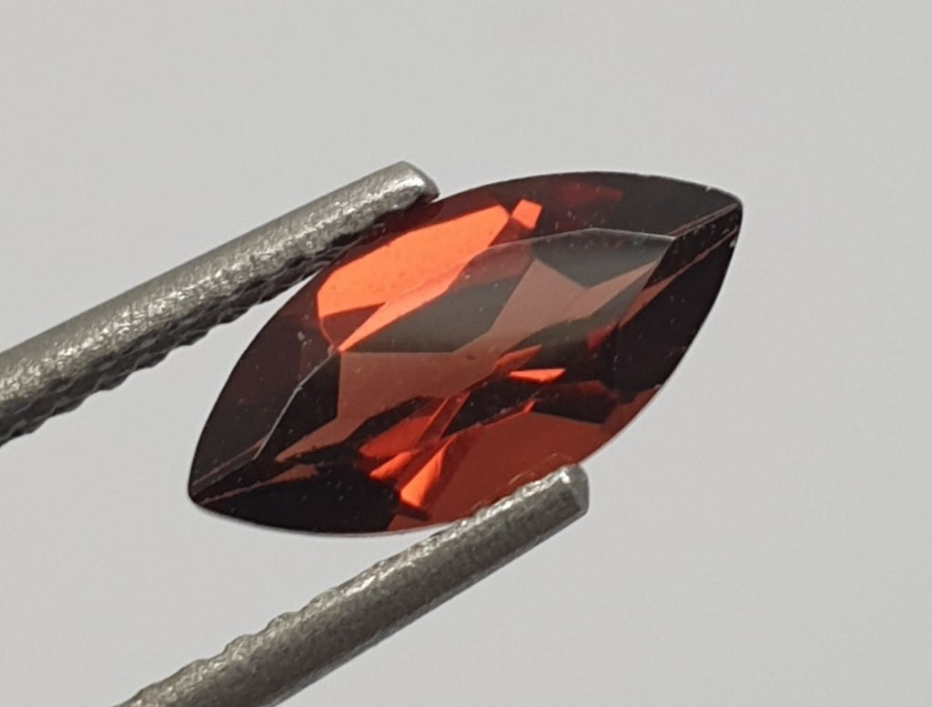 1 Pc Beautiful Rhodolite Garnet 10x5mm Faceted Marquise Cut. Marquise Garnet - Natural Gemstone