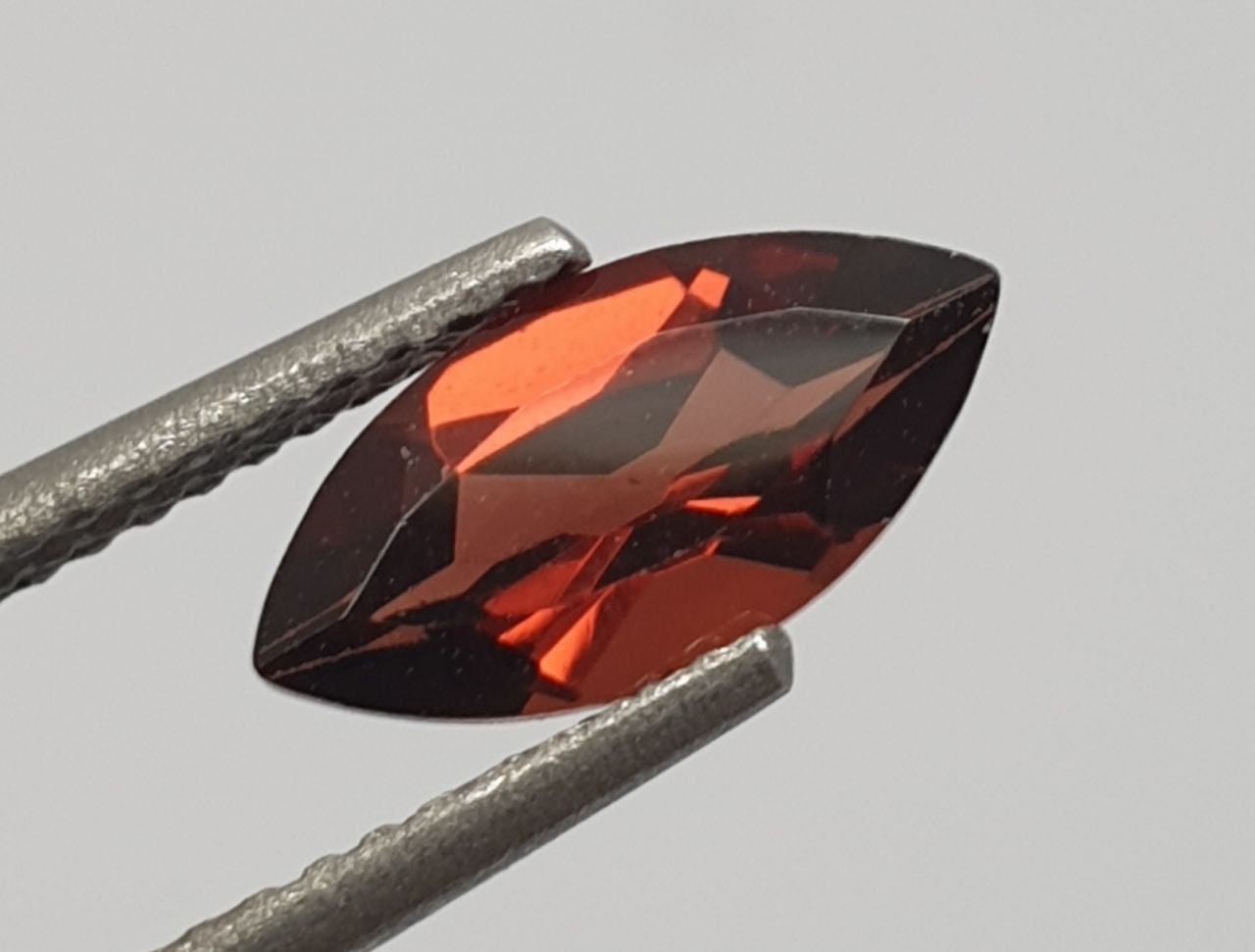 1 Pc Beautiful Rhodolite Garnet 10x5mm Faceted Marquise Cut. Marquise Garnet - Natural Gemstone