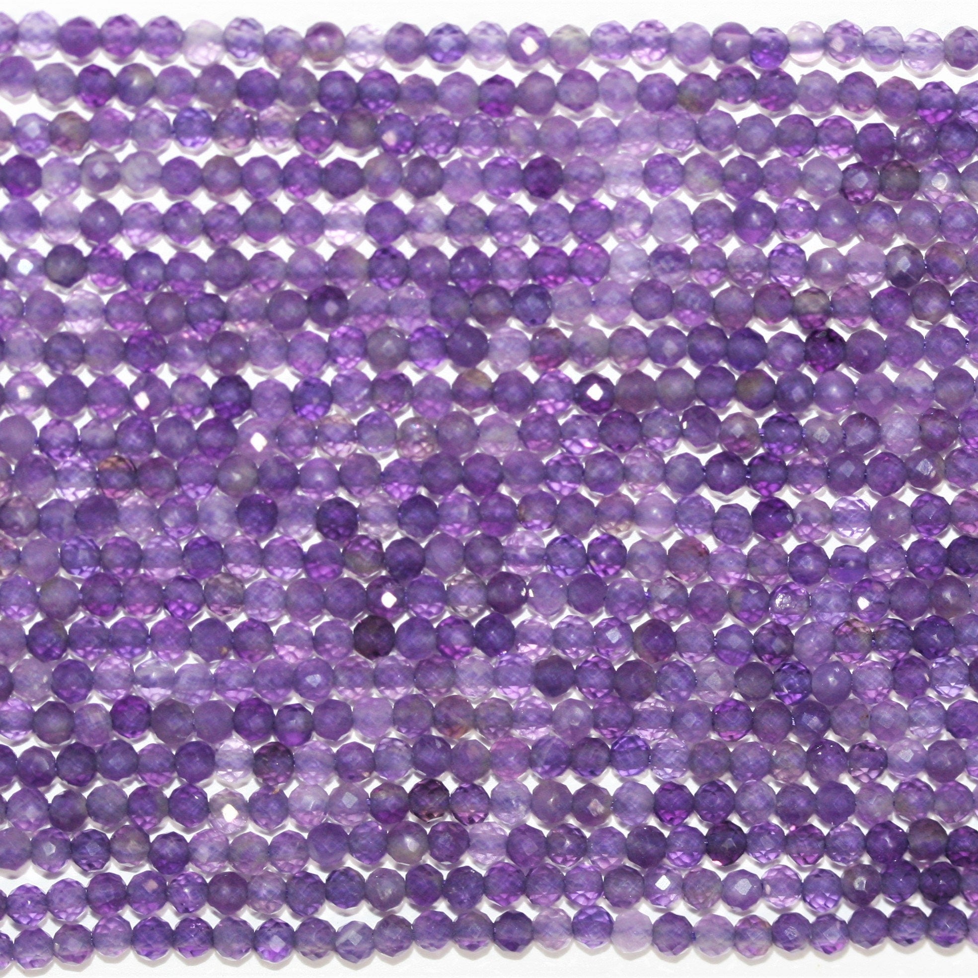 Cuentas redondas facetadas de amatista Santa de 16", 2-2,5 mm, hilo de 40 cm.