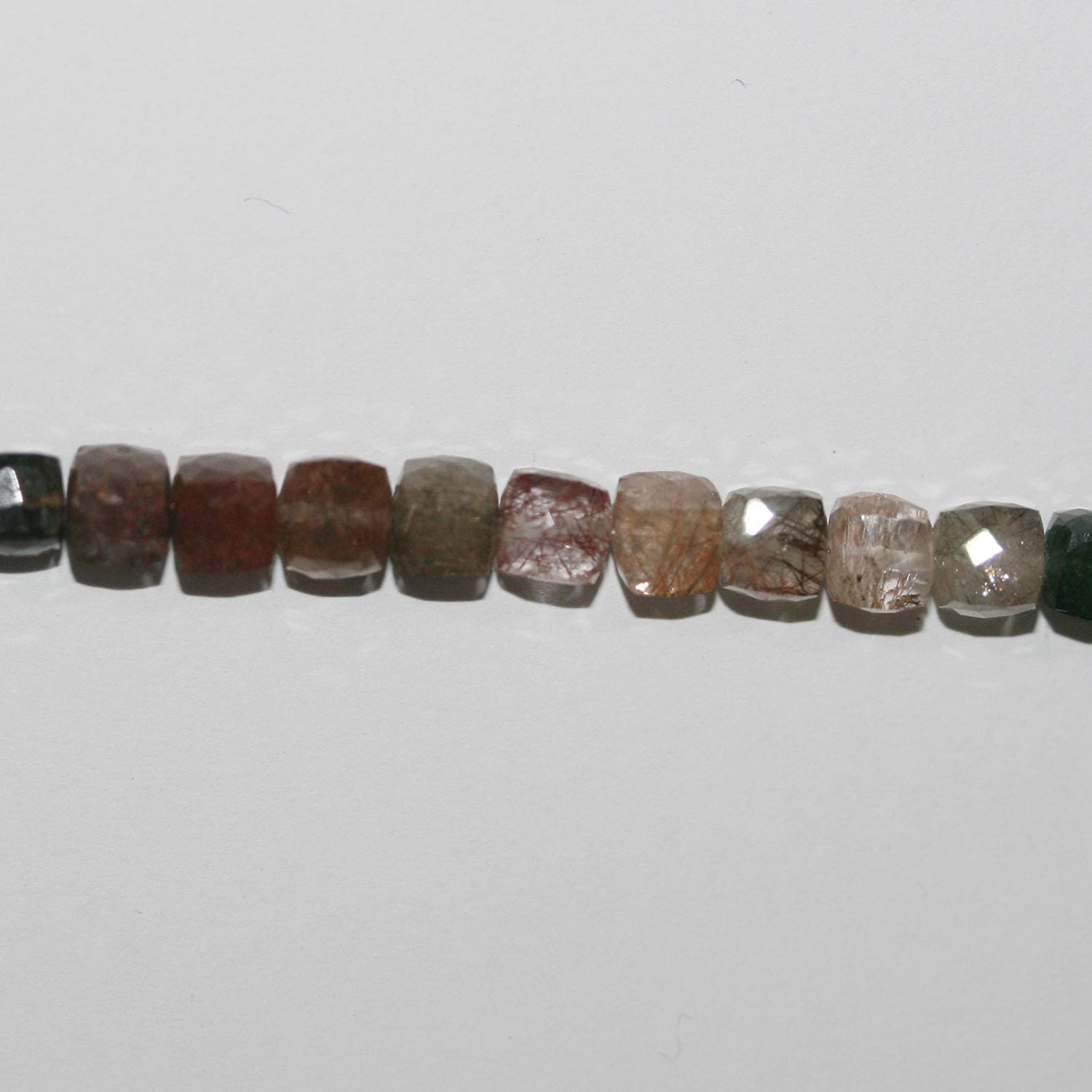 Perles cubiques à facettes en quartz rutile multicolore de 8 pouces, 5 mm, brin de 20 cm.