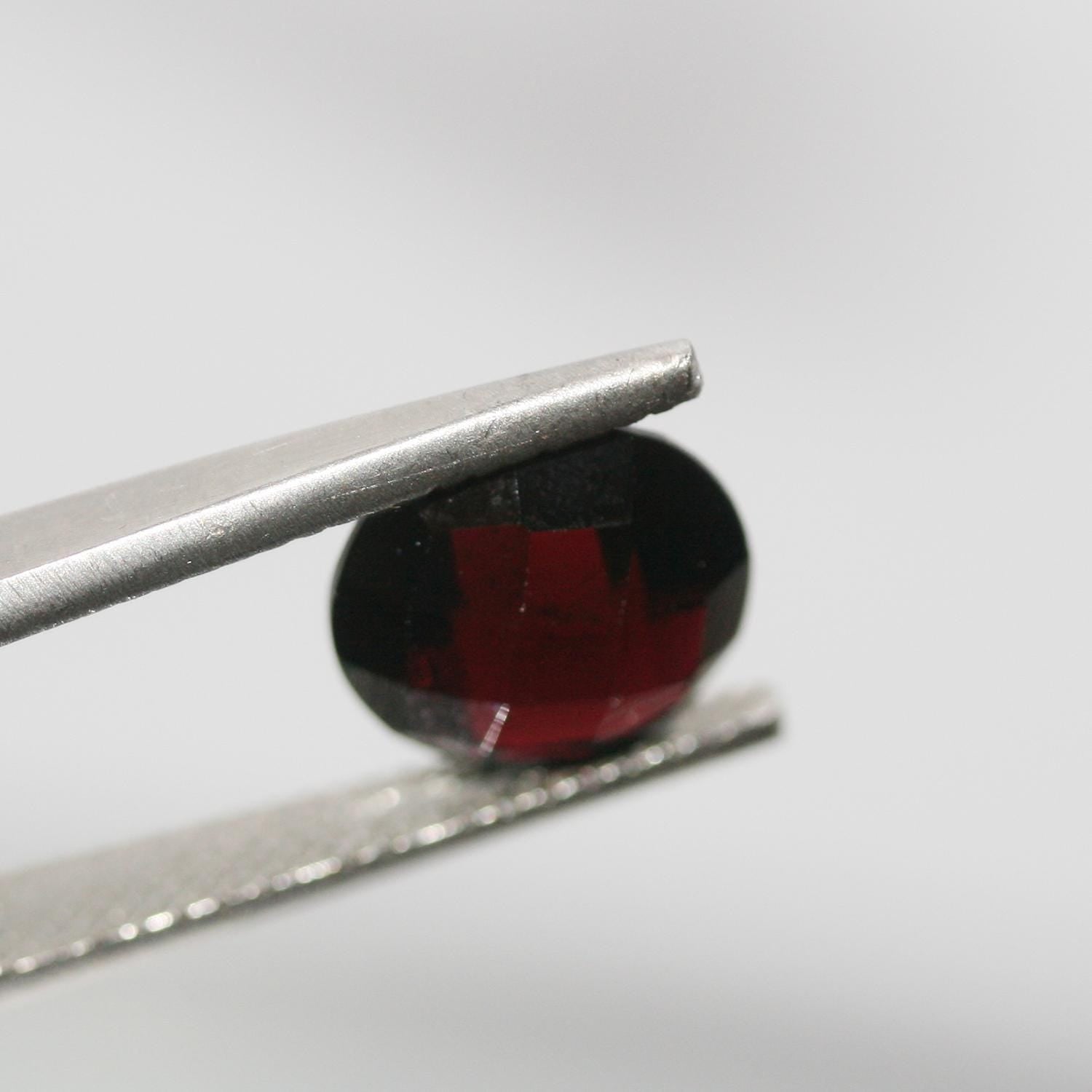 1 Pair Garnet Round Faceted Briolette cut 7mm (1 pair)