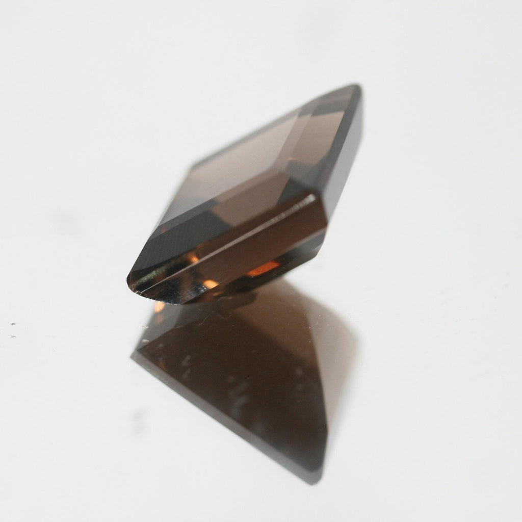 Lote de Cuarzo Ahumado Facetado Cuadrado de 16 mm (1 ud.)