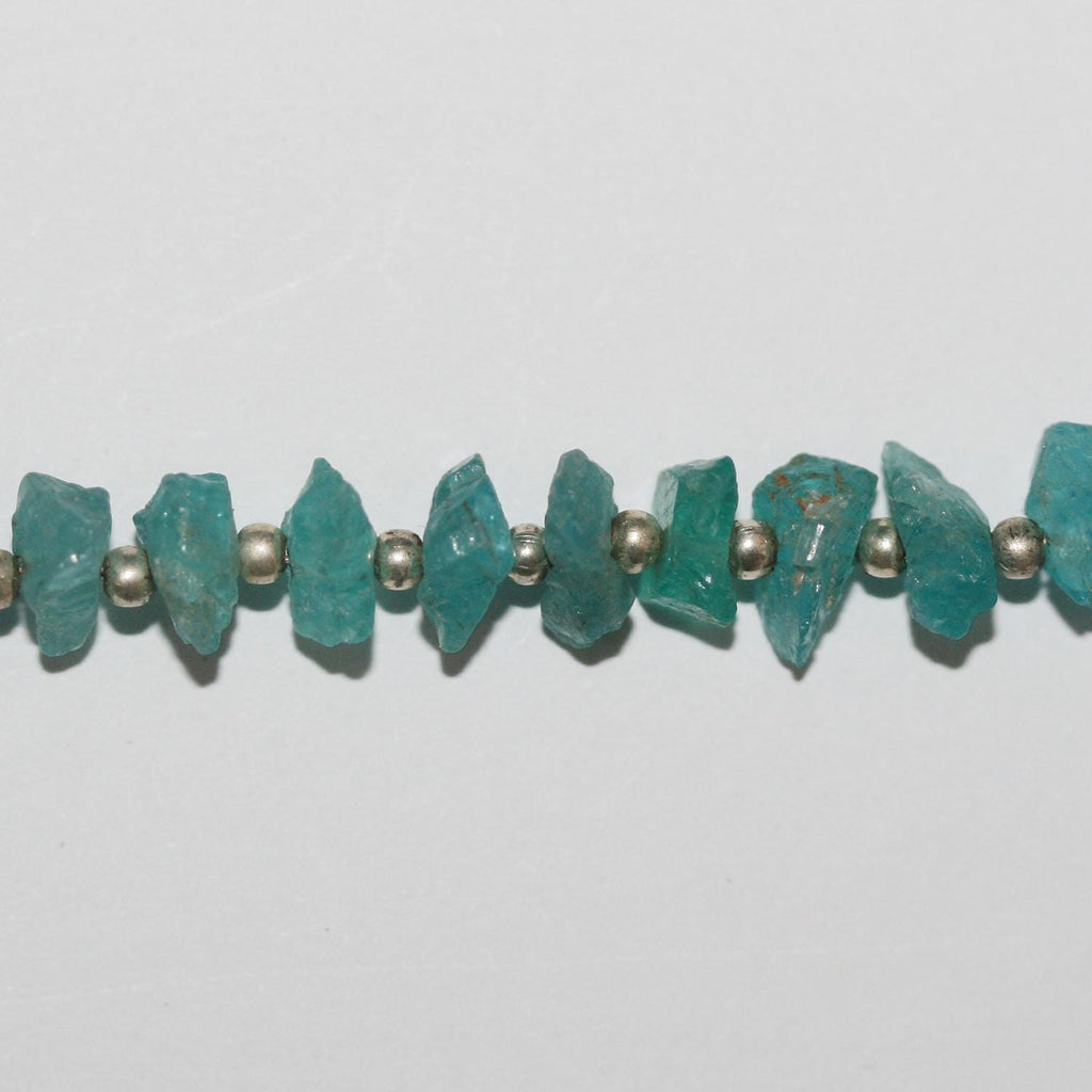 Cuentas de apatita azul sin pulir de 8" (7-8 mm, aprox. - Hilo de 20 cm)