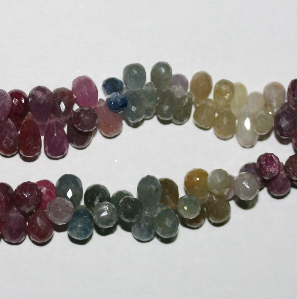 Perles en forme de goutte facettées en saphir multicolore de 8 pouces (7 x 5 mm)