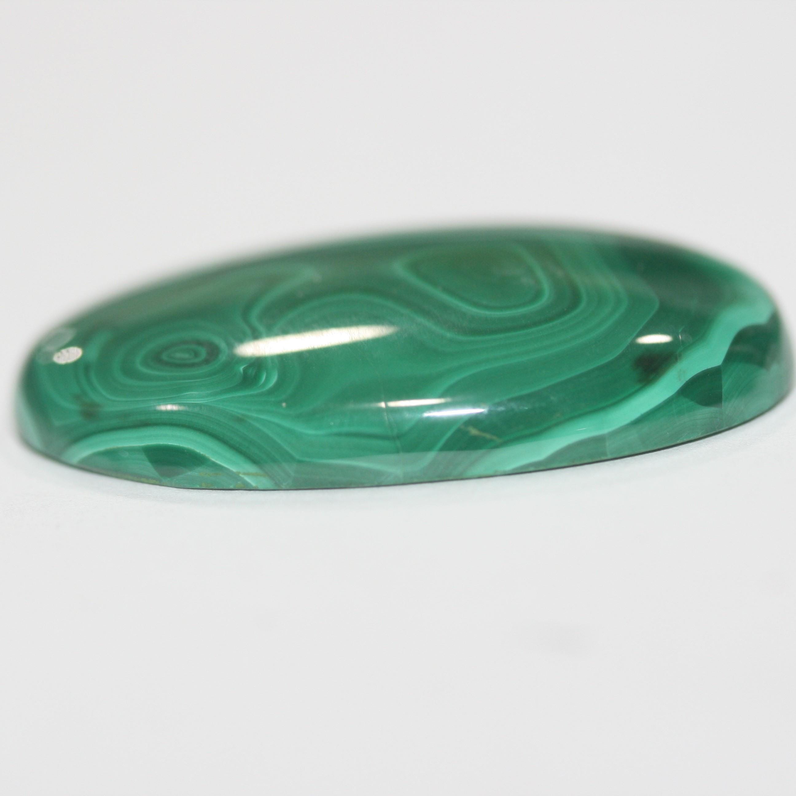 Malachite Oval Smmoth Cabochon 36x23mm.(62.51ct)