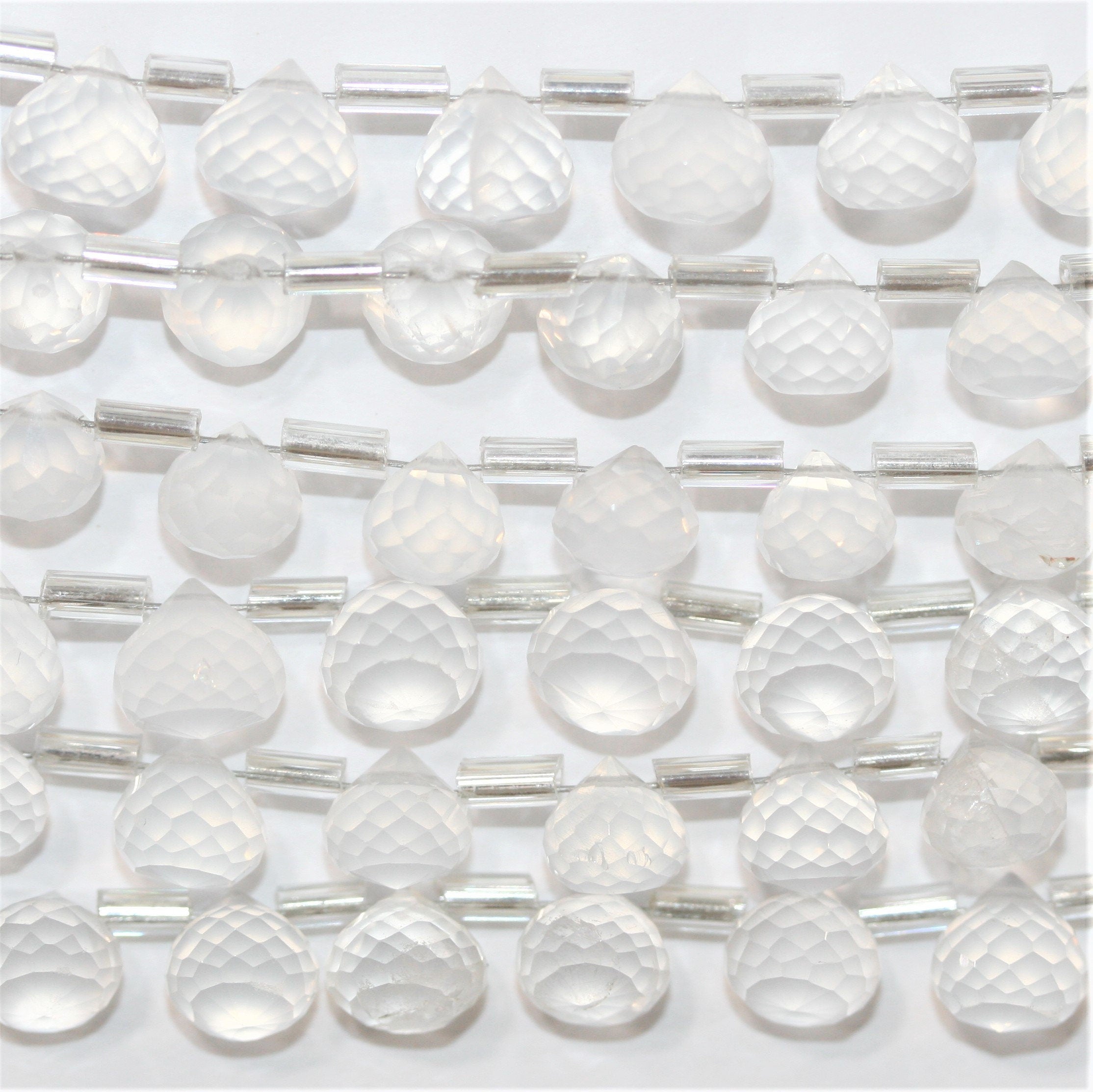 Cuentas de cuarzo cristal de roca facetadas de 7" de St., 6-7 mm, tira de 19 cm.