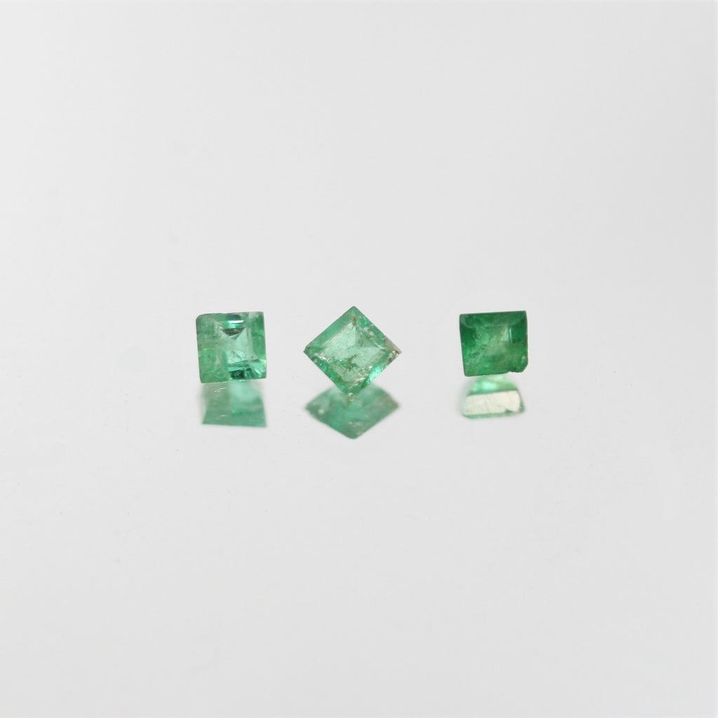 Lote de Esmeralda Cuadrada Facetada de 2,1 mm - Lote de 1 Quilate