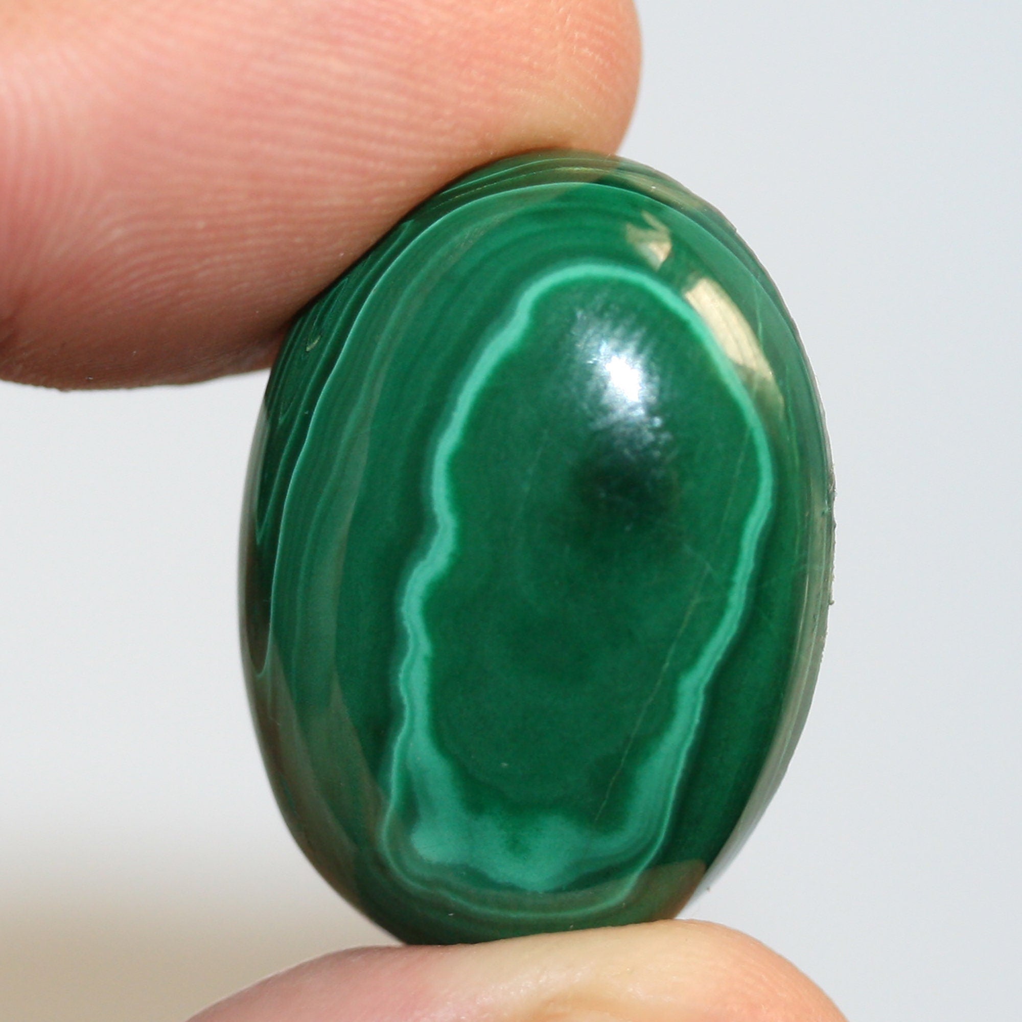 Malachite Oval Cabochon 28x20mm.(55.7ct)