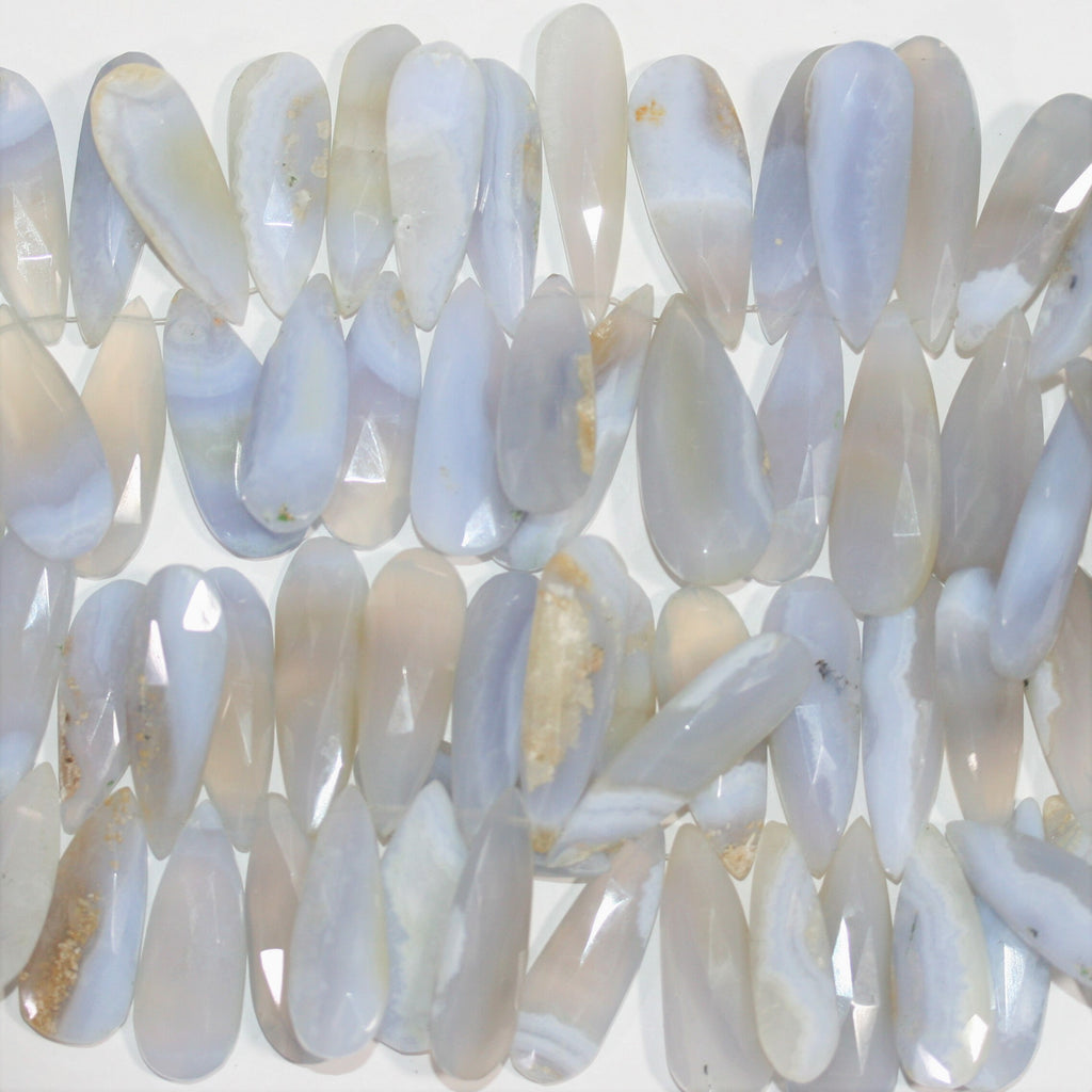 Cuentas facetadas de calcedonia azul cielo de 8", 30 x 12 mm. Aprox. - Hilo de 20 cm.