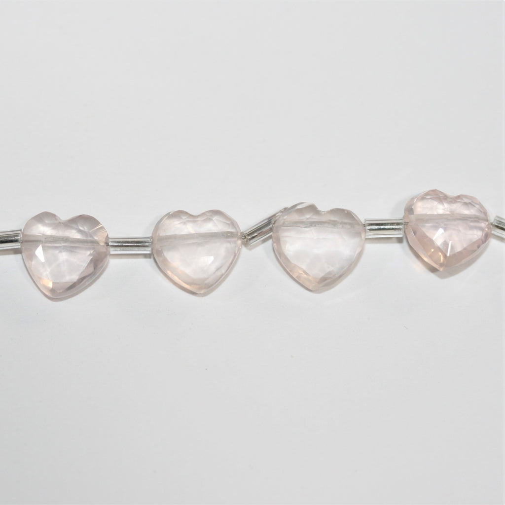 Cuentas de corazón facetadas de cuarzo rosa de 7" de 9 a 10 mm - Hilo de 17 cm.