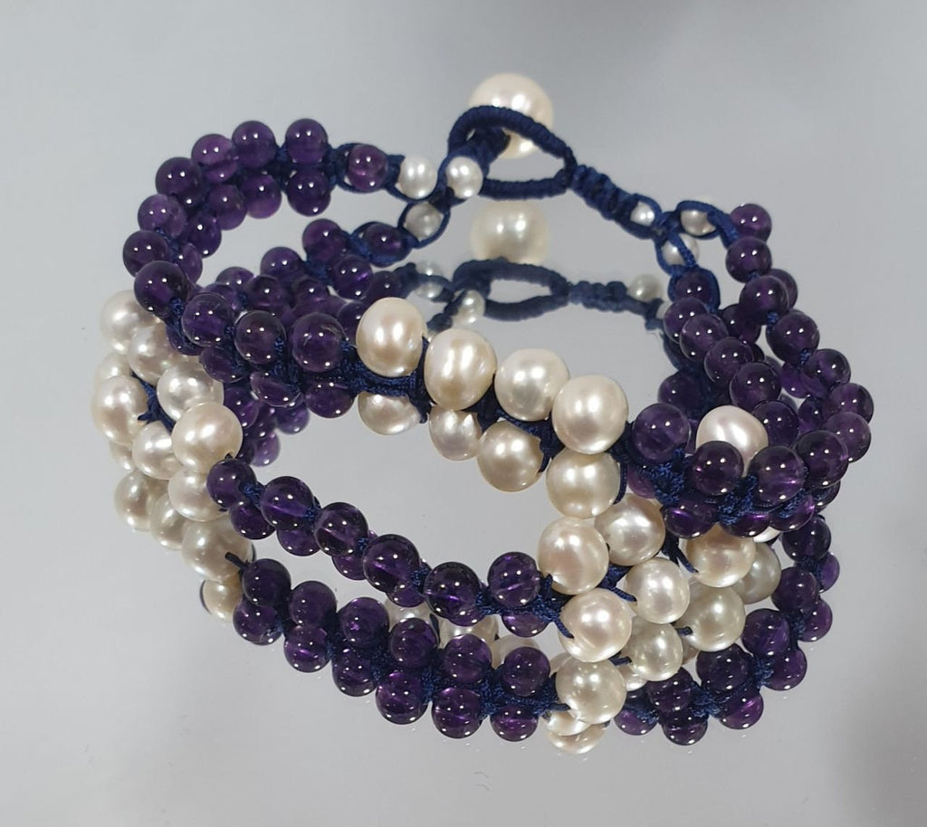Bracelet en macramé avec améthyste AAA 4 mm et perle d'eau douce 6 mm - Fournisseur de bijoux en perles de pierres précieuses - Pouvoir de guérison - Améthyste - Perle - Lustre exceptionnel