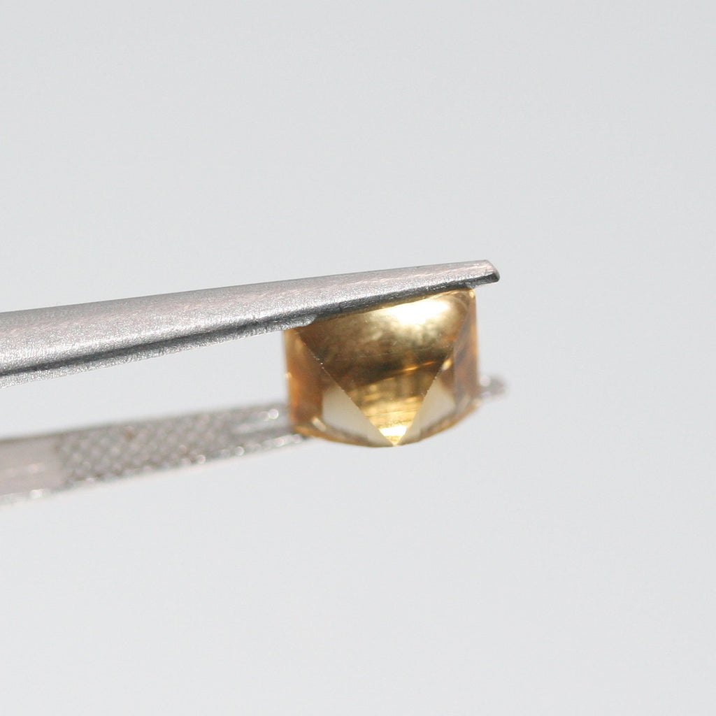 Lote de 2 citrinos cuadrados facetados y lisos de 8 mm (2 unidades)