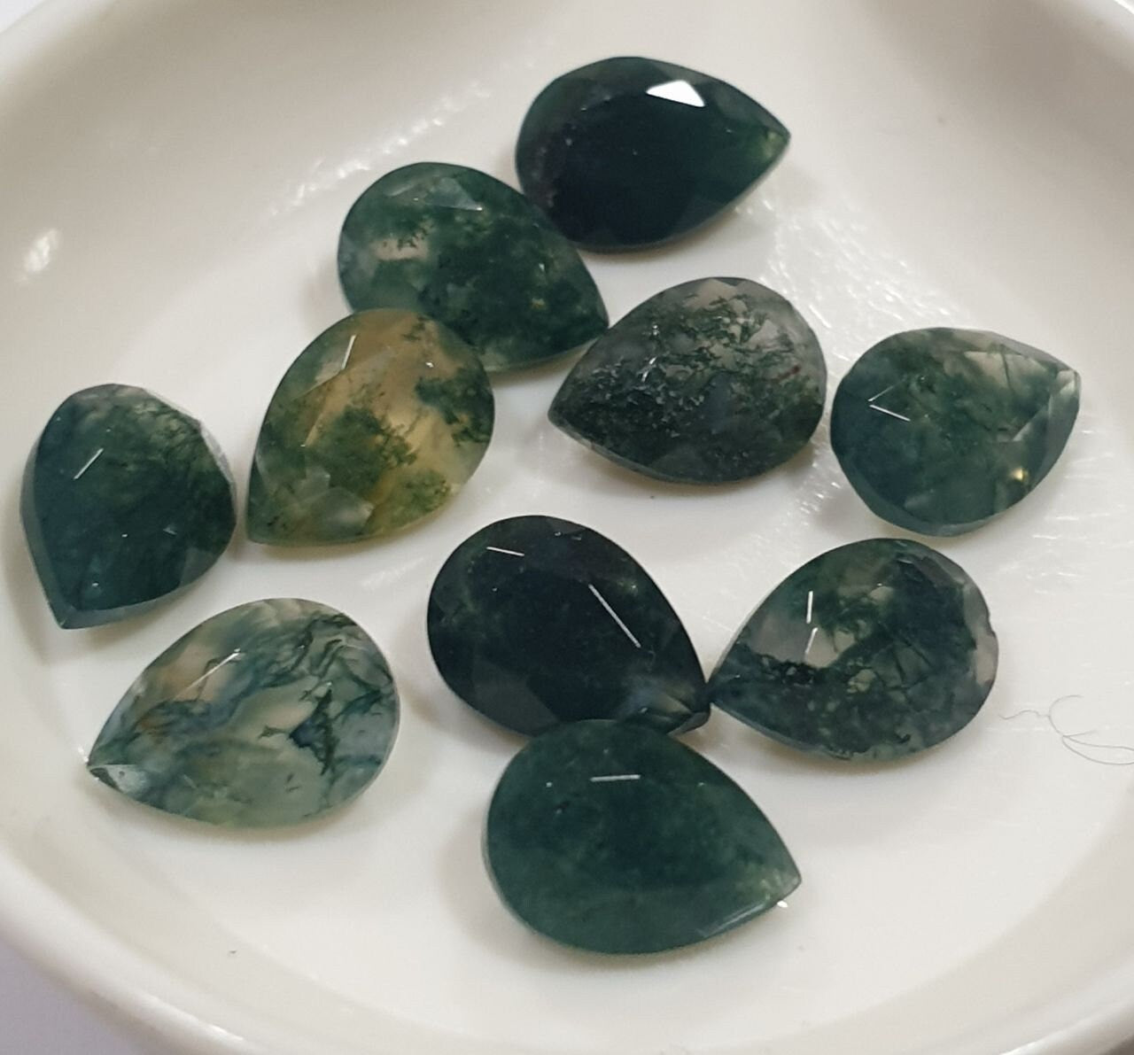10 Pcs Lot  Moss Agate  5x7mm Faceted Pear Shape Pointed Back  . Natural Stone-Untreated Stone