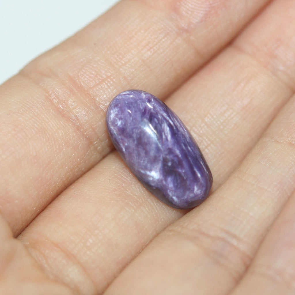 Charoïte russe ovale cabochon de qualité AAA supérieure, 19 x 10 mm, 9,92 ct. Fournitures de joaillerie - Pierres précieuses rares