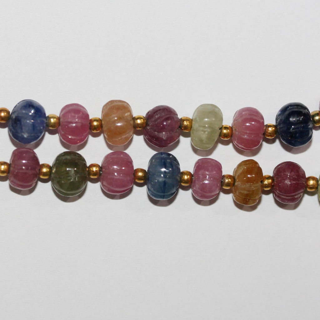 Collier rondelle sculptée en saphirs multicolores 6x5mm. Environ.