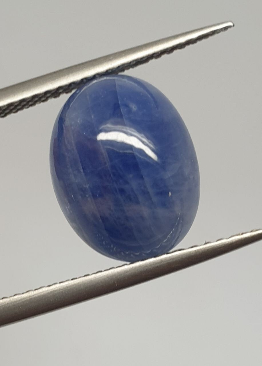 Natural   Blue Sapphire Oval Cabochon 12.5x9.7mm. (7.2ct.)