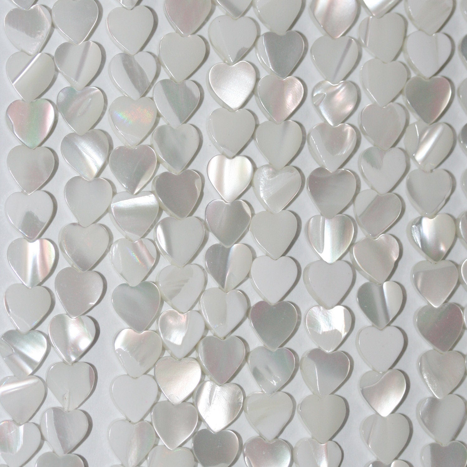 Cuentas de corazón lisas St MOP de 16", 6-6,5 mm - Hilo de 40 cm