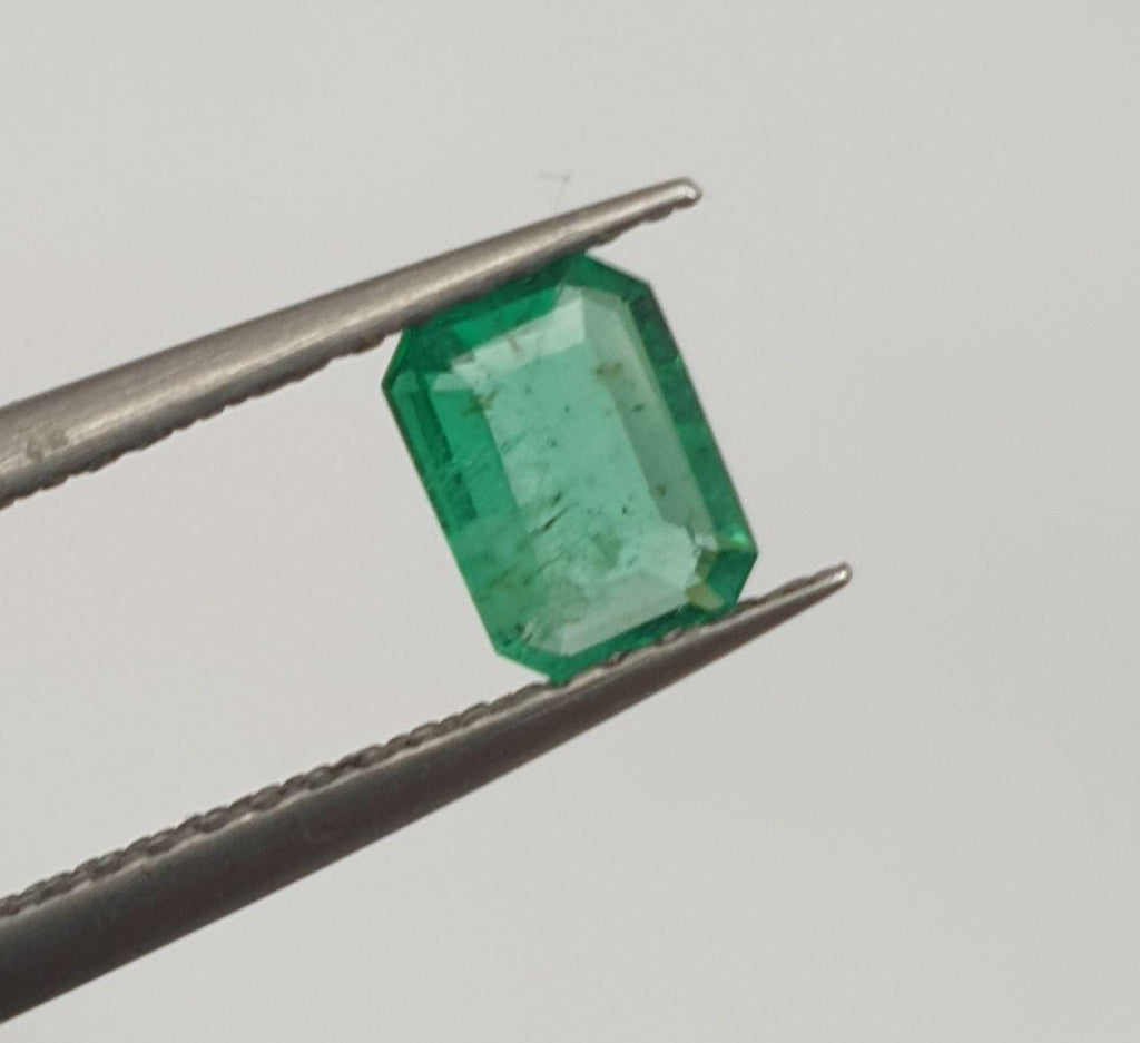 1 Pc  Natural Emerald 6x4.3mm - Green Emerald- Brazilian Stone