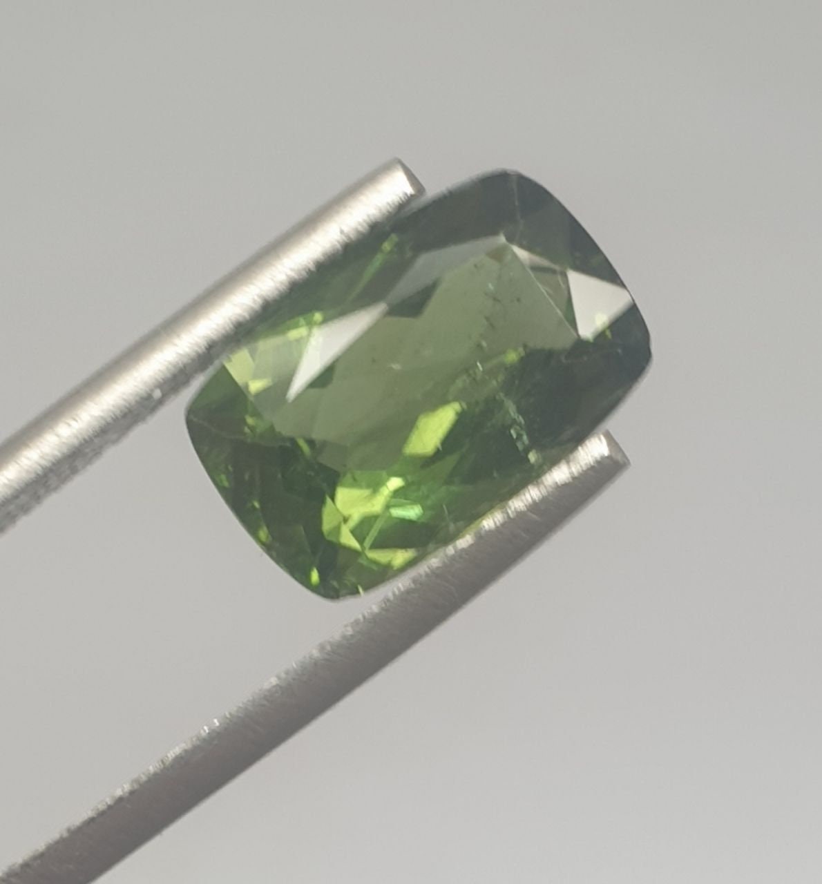 Top Quality Green Apatite Rectangular Cut 12x7.6mm. ( 3.42ct.) Natural Untreated Stone- Wholesale Supplier- Cabochons And Cut