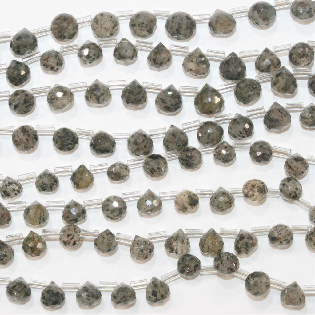 Perles en quartz St Dragon à facettes en forme de goutte, 9" (6-7 mm) - Brin de 23 cm.