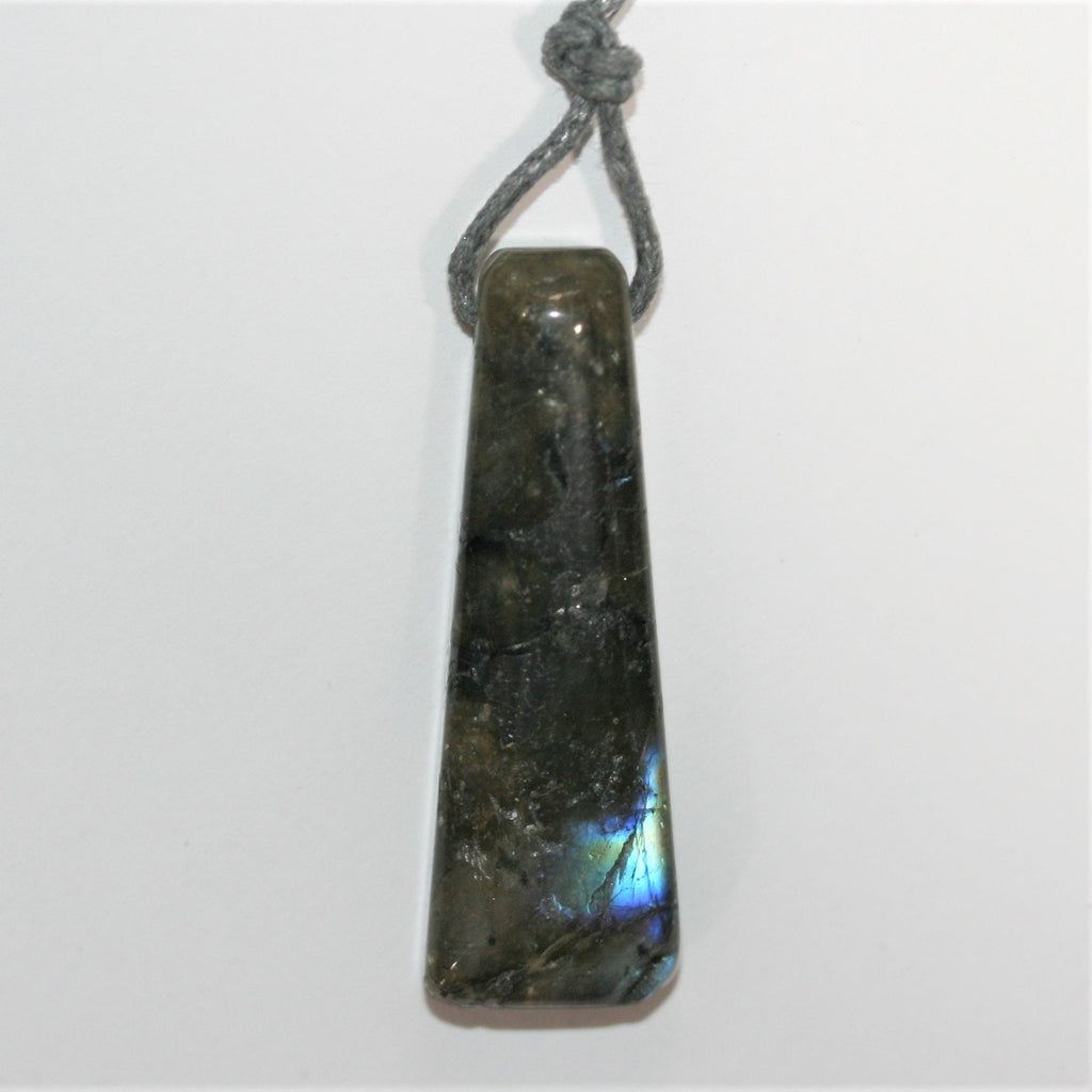 Pendentif rectangulaire en labradorite, environ 45 x 17 mm (différents styles et tailles disponibles).