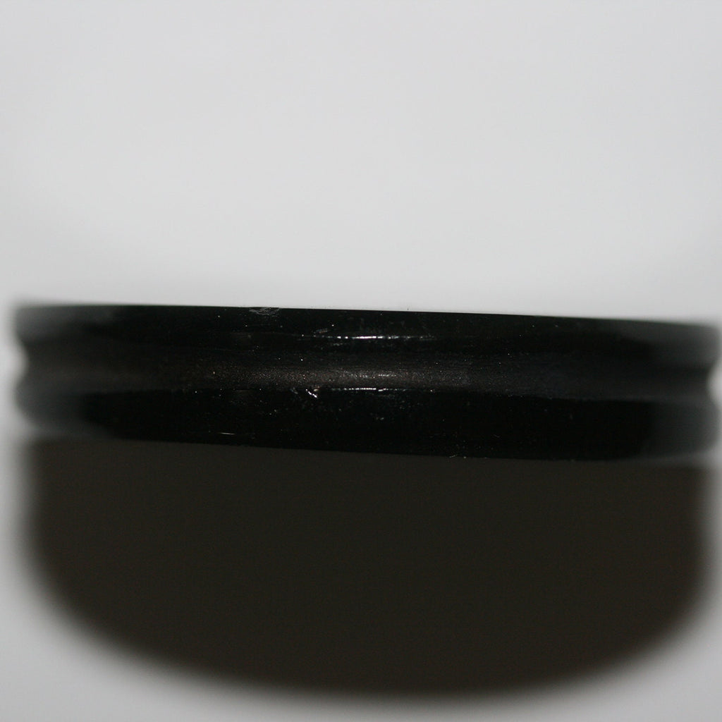 Pendentif lisse rainuré en obsidienne 33 mm.