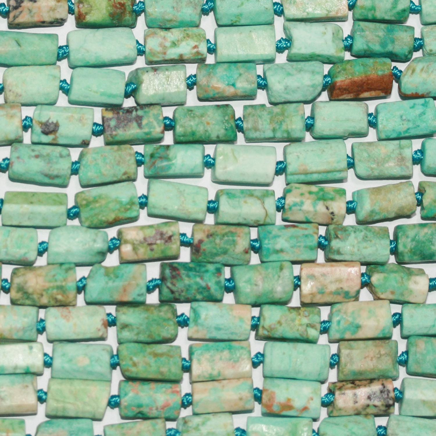 Perles cylindriques à facettes turquoise mates, 16 x 6 mm environ - Longueur du fil : 41 cm