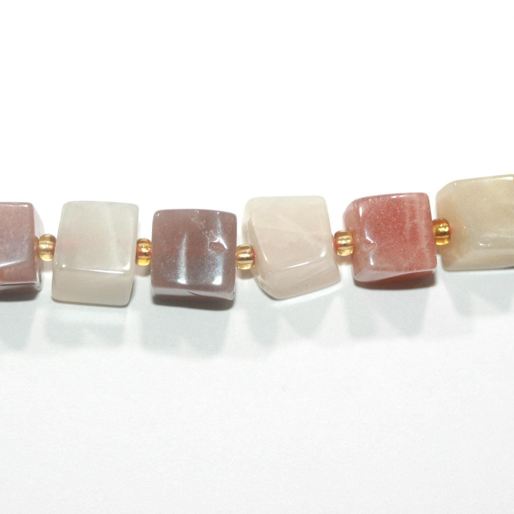 15" St Perles cubiques irrégulières lisses en pierre de lune multicolore 8 mm. Fil de 39 cm.