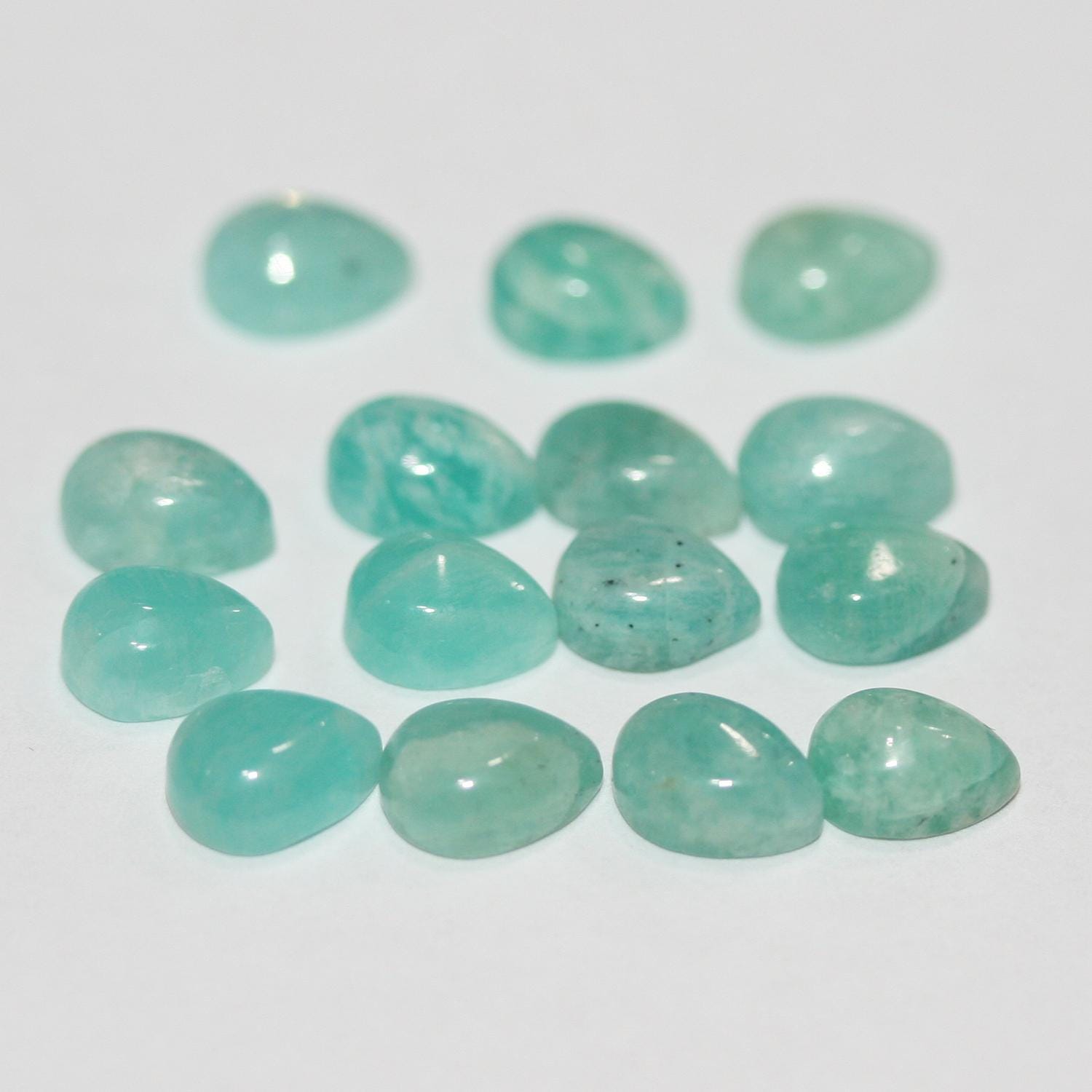 Lote de 15 cabujones de amazonita lisos en forma de gota de 7 x 5 mm. (15 uds.).