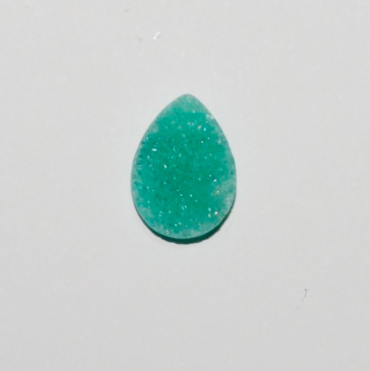 Lote de 6 cabujones de ágata drusa verde en forma de gota, 14 x 10 mm. (6 uds.)