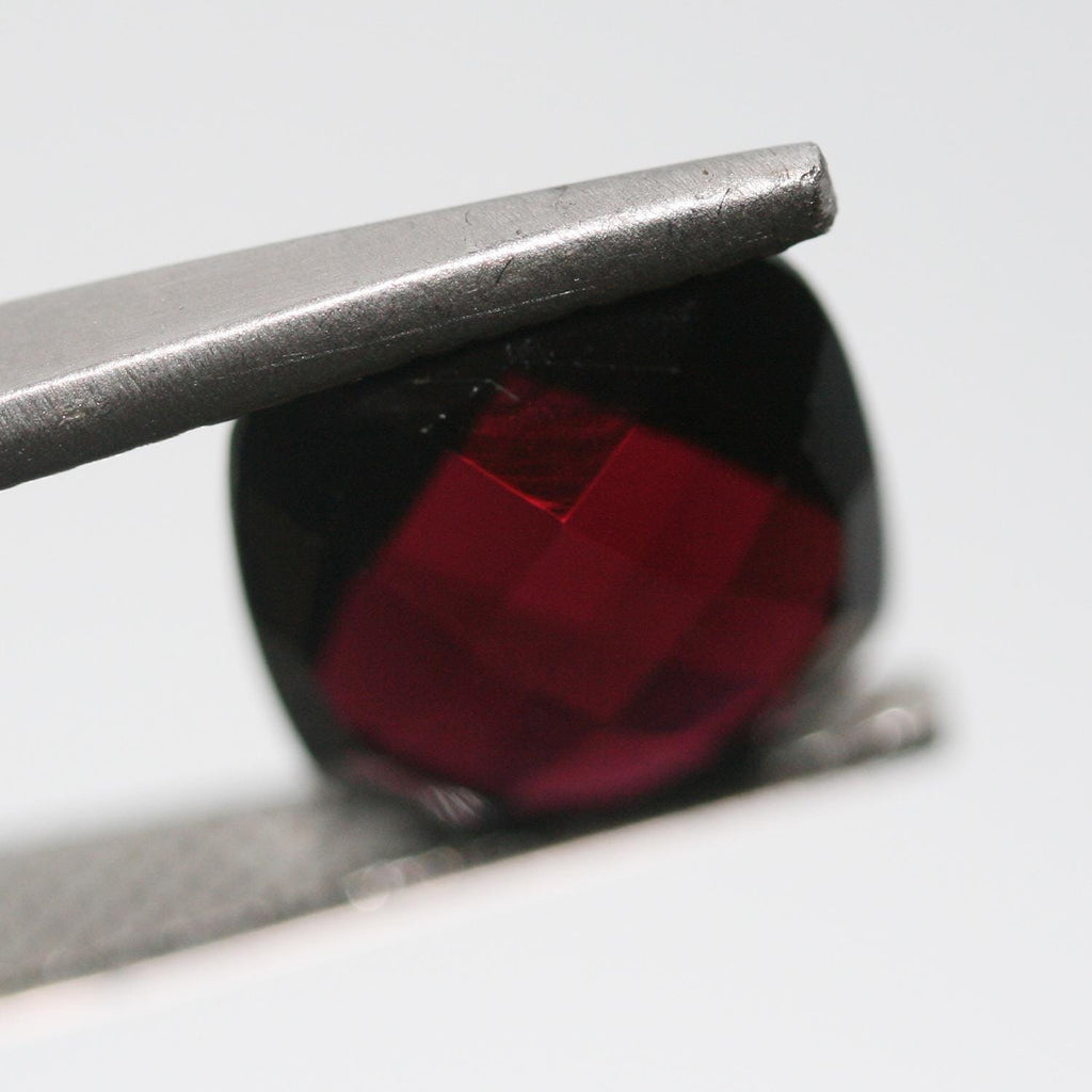1 Pair Garnet Square Faceted Briolette cut 8mm (1 pair)