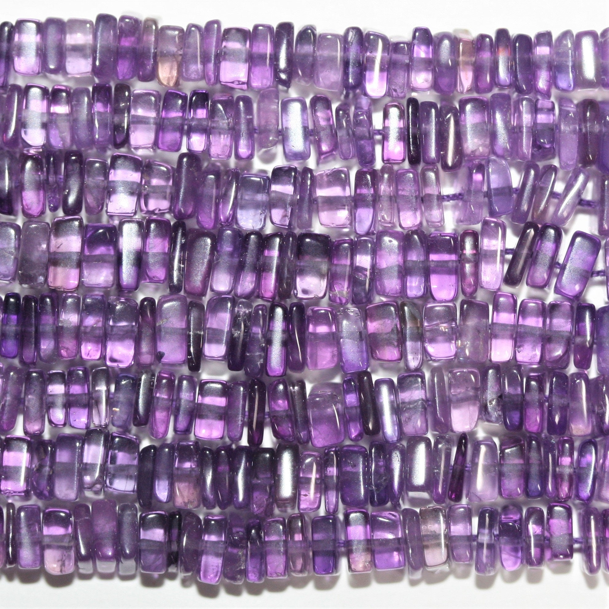 16" Cuentas cuadradas planas lisas de amatista Santa 5x1 mm.-Hilo 42 cm.