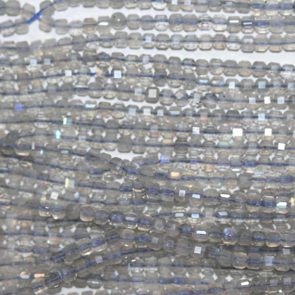 Perles cubiques à facettes en Labradorite de 15 pouces, 3 mm - Fil de 39 cm.