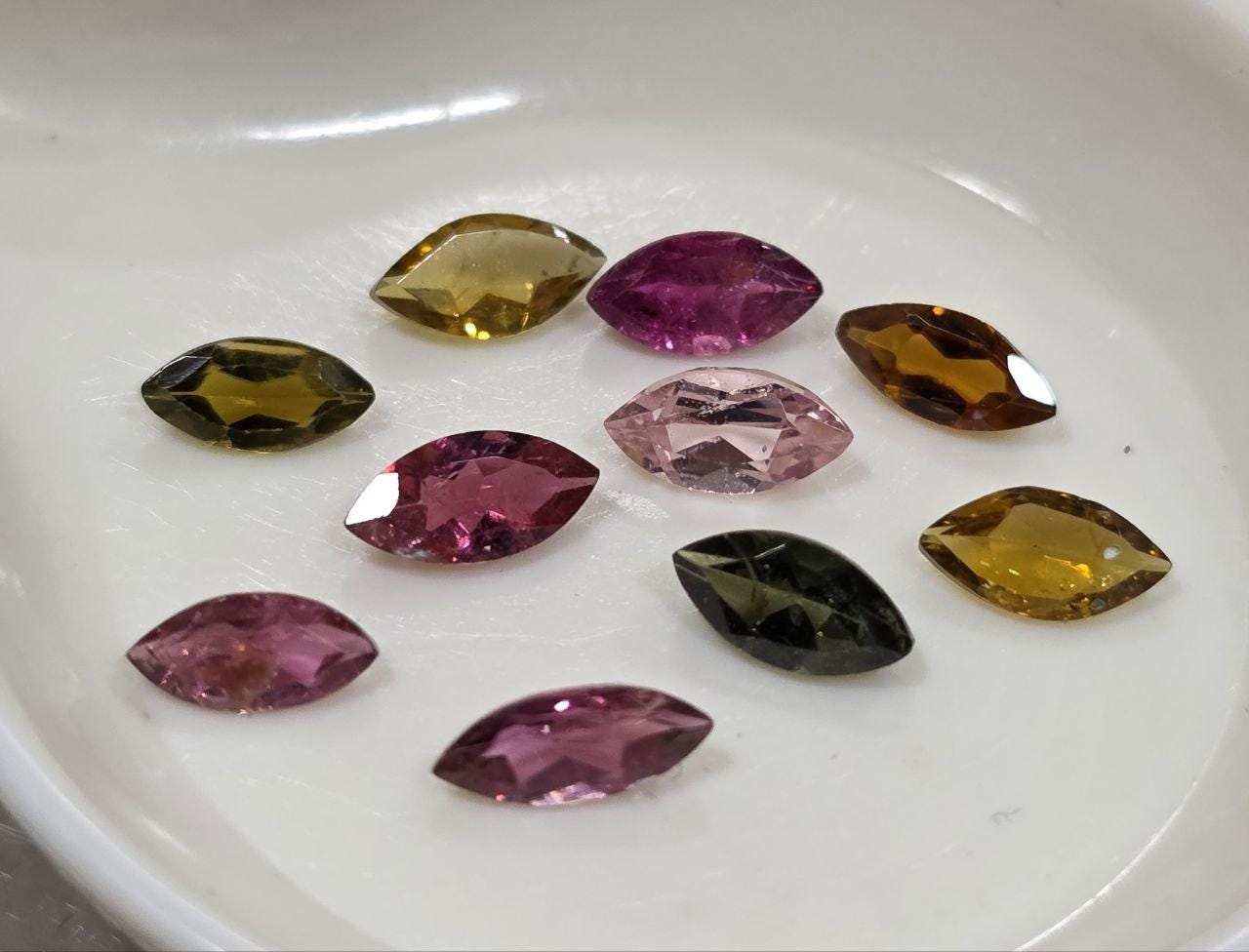 Lot de 10 tourmalines multicolores à facettes en forme de marquise (6 x 3 mm) - Pierres précieuses en vrac - Prix de gros - Gemmes naturelles