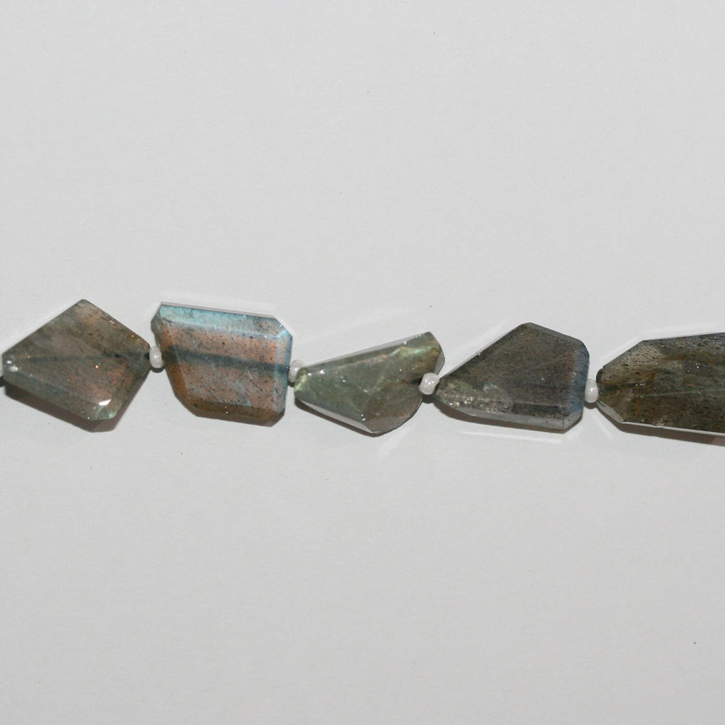 14" St Labradorite Faceted Nugget Beads 16x10mm. Approx.- Strand 37cm.
