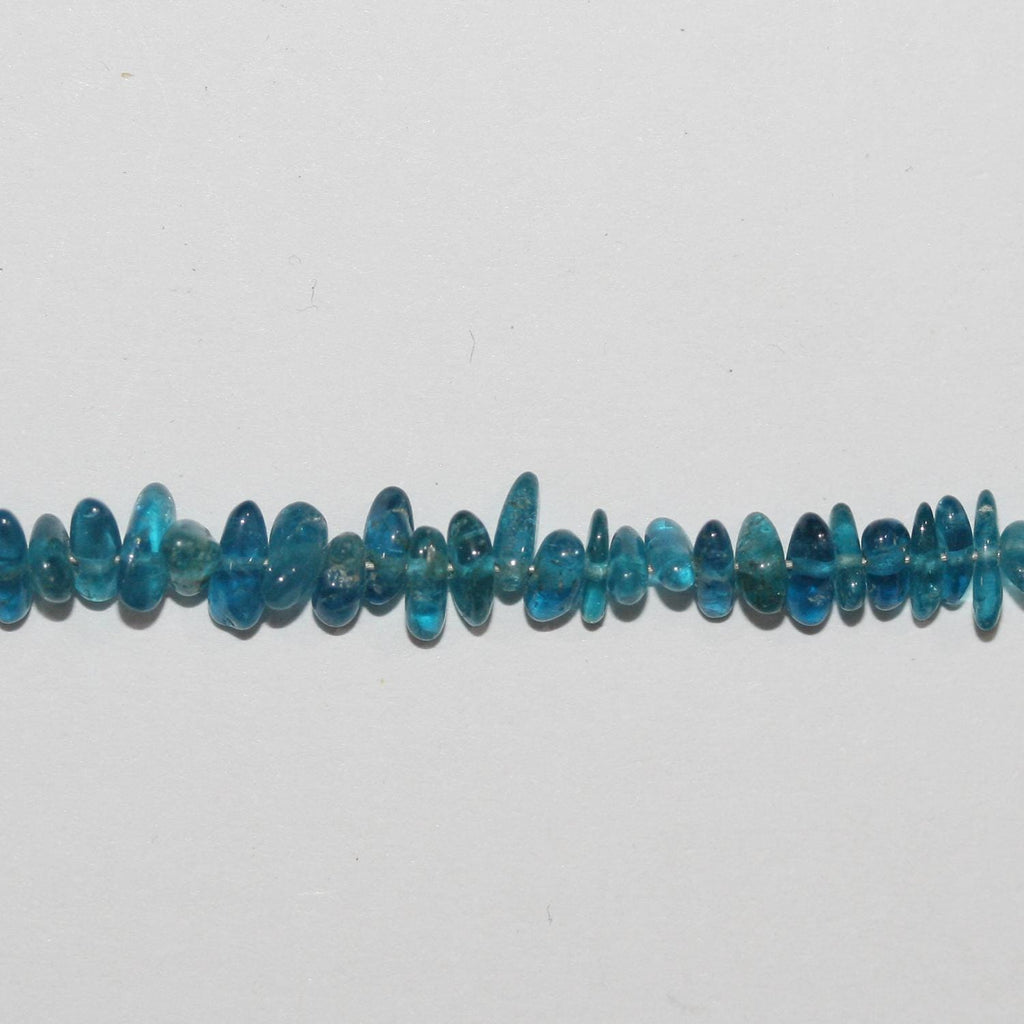 23" St Blue Apatite Smooth Chips Irregular Beads 3-4mm Aprox.-Hilo 45cm.