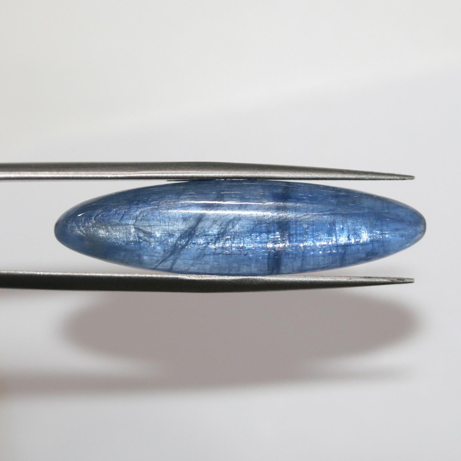 Lote de 2 cabujones marquesina lisos de cianita de 38 x 9 mm (2 piezas).