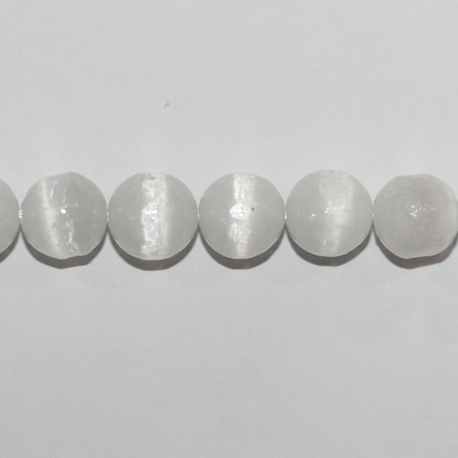 15" perles rondes lisses en sélénite de 10 mm - 39 cm