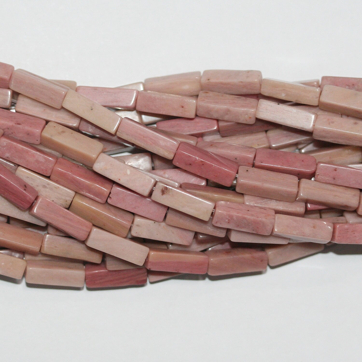 Perles prismatiques lisses en rhodonite St, 13 x 4 mm, 39 cm (15 pouces) - Fil de 39 cm (39 pouces)