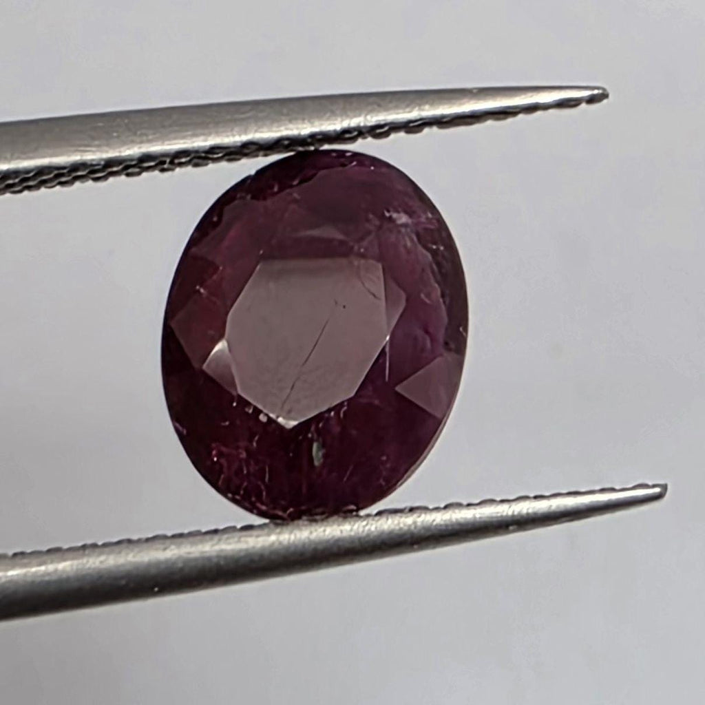 Natural Red Ruby Oval Cut 9.6x7.8mm 2.5ct Pinkish Red Color