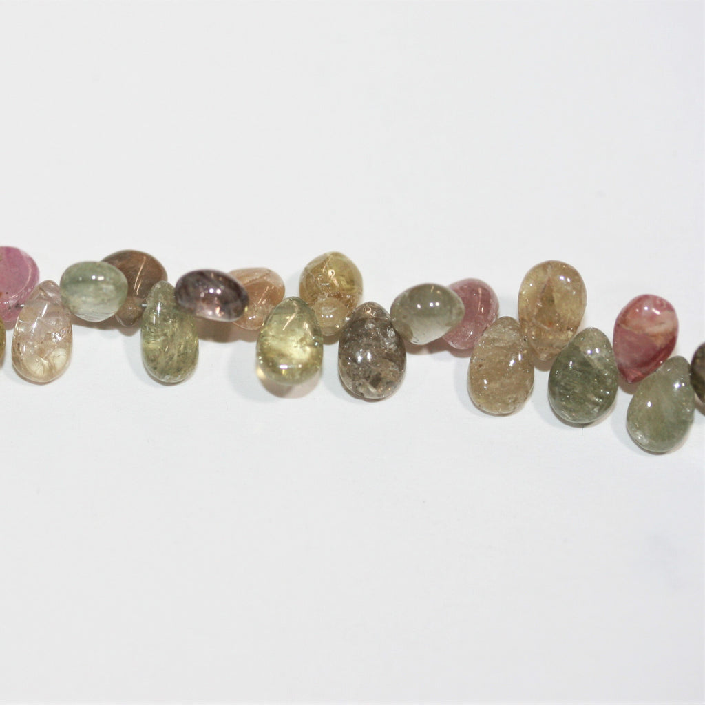 Perles en saphir St Umba lisses en forme de goutte, 6 x 4 mm, 8 pouces (environ). Longueur du fil : 20 cm.