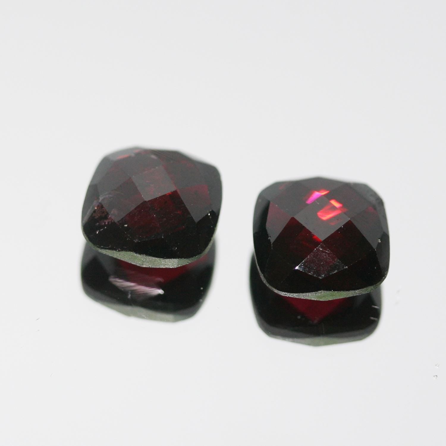 1 Pair Garnet Square Faceted Briolette cut 8mm (1 pair)