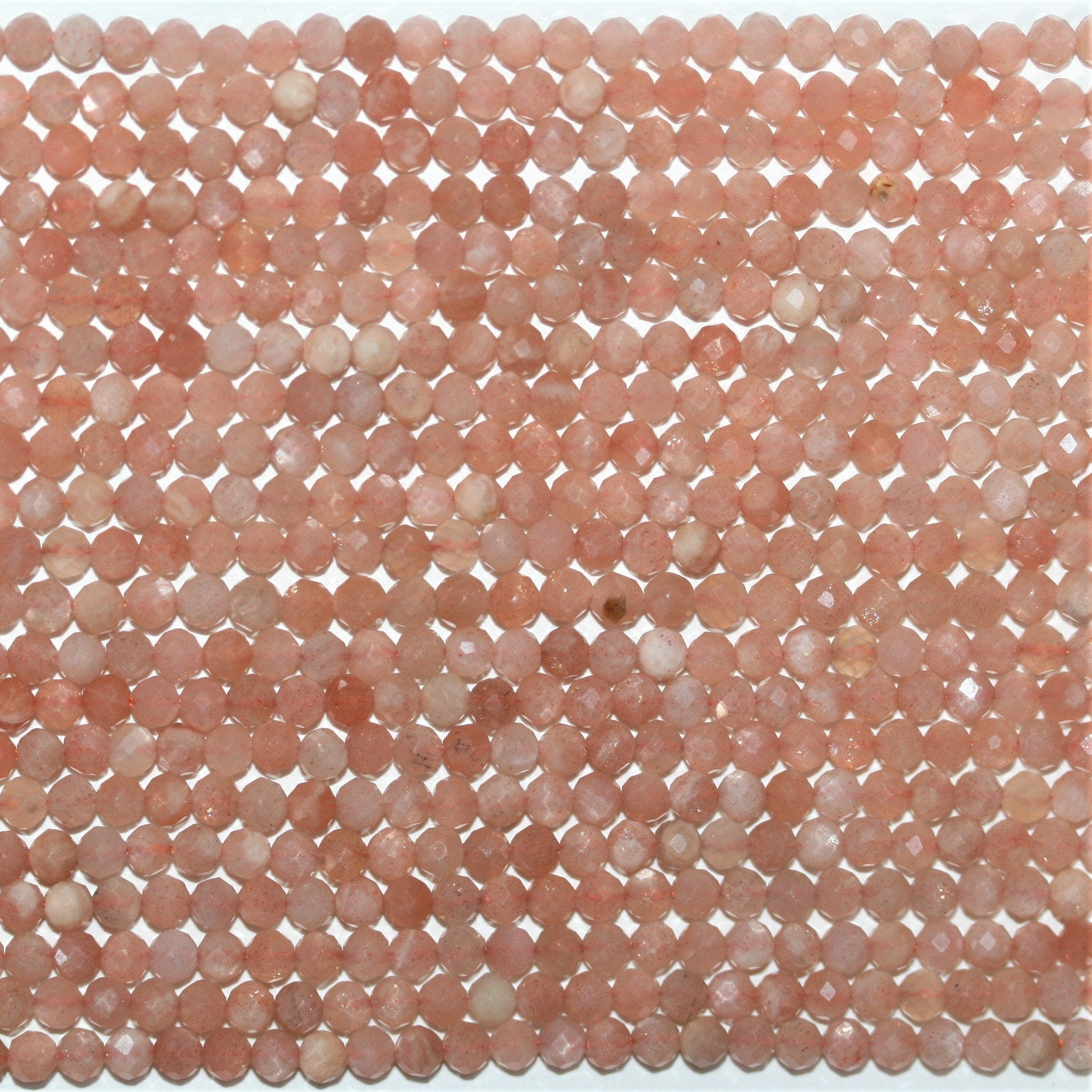 Perles rondes à facettes en pierre de lune St. Brown de 15 pouces, 3 mm - Fil de 39 cm.