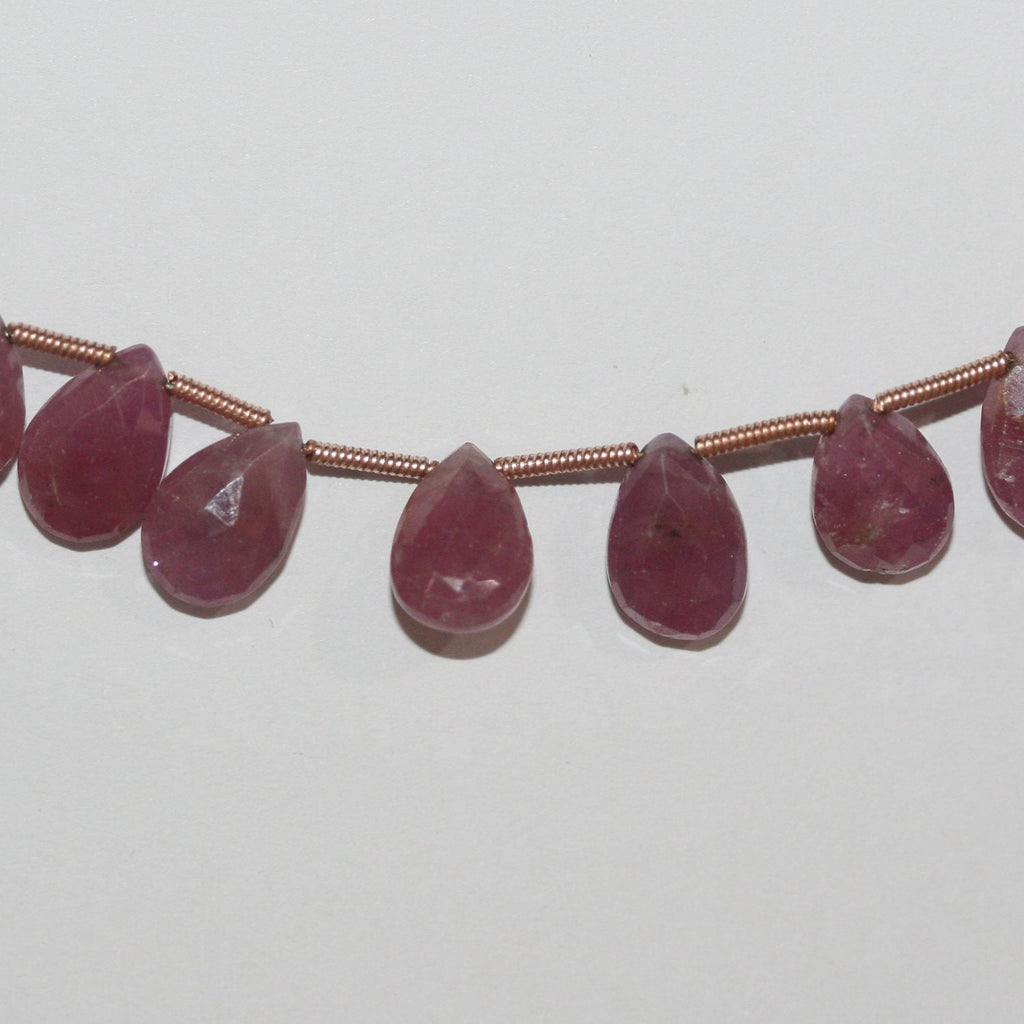 Perles en forme de goutte facettées St Ruby 8" 10x7mm.-Rig 20cm.