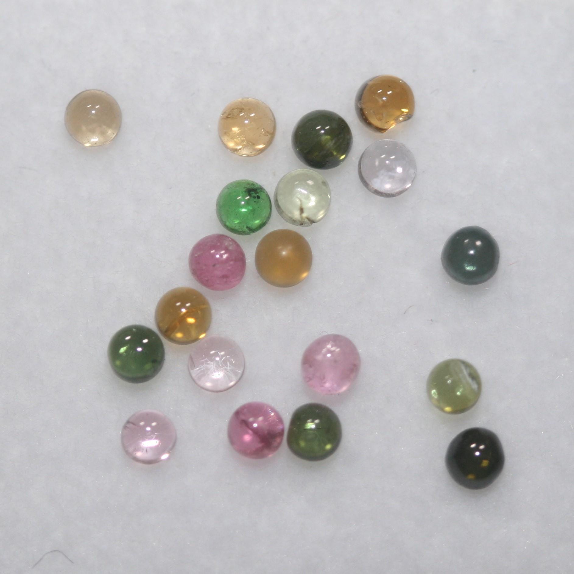 Lote de 19 cabujones redondos lisos de turmalina múltiple de 2 mm (rosa, verde, azul, amarillo y morado). Gemas sin tratar. Gemas al por mayor. Piedras auténticas.